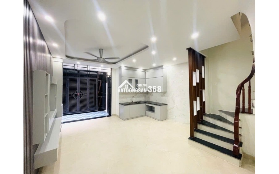 Bán Nhà - Ngọc Trục - Đại Mỗ - Nam Từ Liêm - 33m2 - 5 tầng - 6 Tỷ